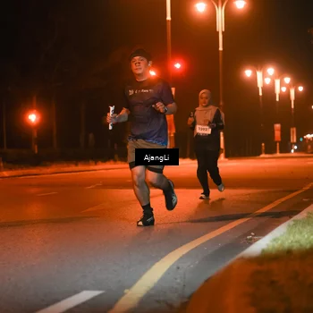 Runner Photo 8386673