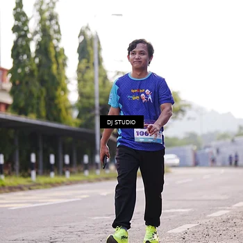 Runner Photo 8386675