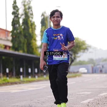 Runner Photo 8386691