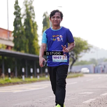 Runner Photo 8386694