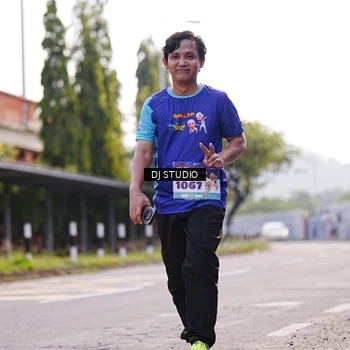 Runner Photo 8386699