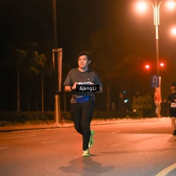 Runner Photo 8386765