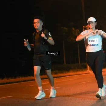 Runner Photo 8386849