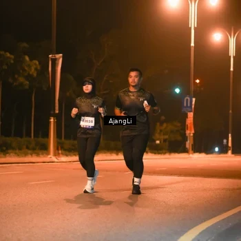 Runner Photo 8386909