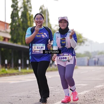 Runner Photo 8386910