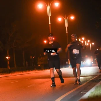 Runner Photo 8386946