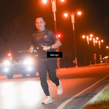 Runner Photo 8386995