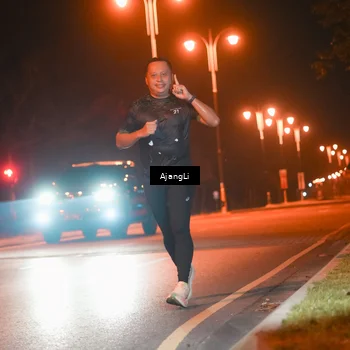 Runner Photo 8386996