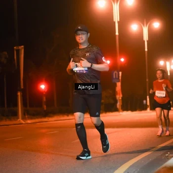 Runner Photo 8387032