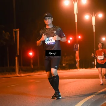 Runner Photo 8387034