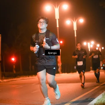 Runner Photo 8387037