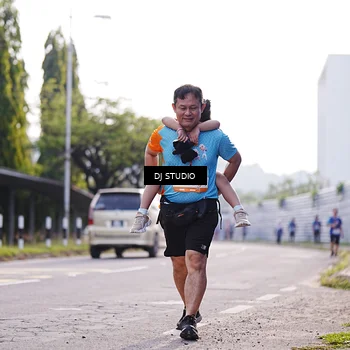 Runner Photo 8387047