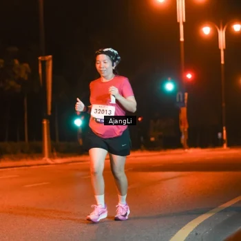 Runner Photo 8387054