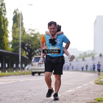 Runner Photo 8387057