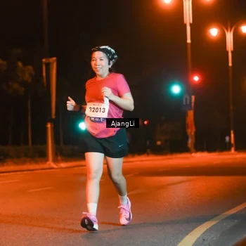 Runner Photo 8387058