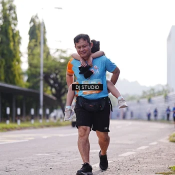 Runner Photo 8387072