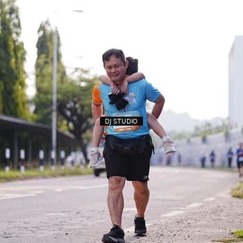 Runner Photo 8387077