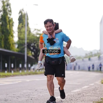 Runner Photo 8387080