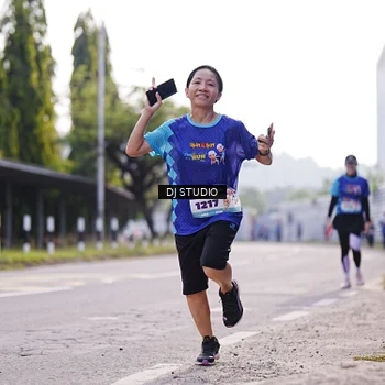 Runner Photo 8387086