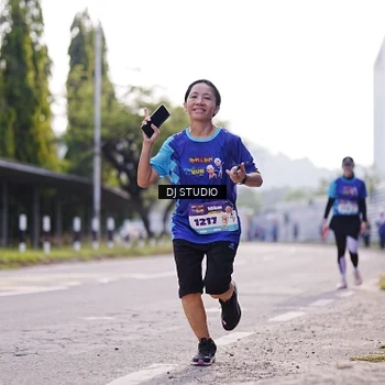Runner Photo 8387093