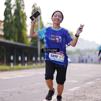 Runner Photo 8387104