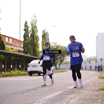 Runner Photo 8387108