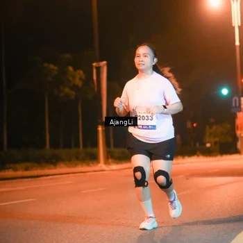 Runner Photo 8387109