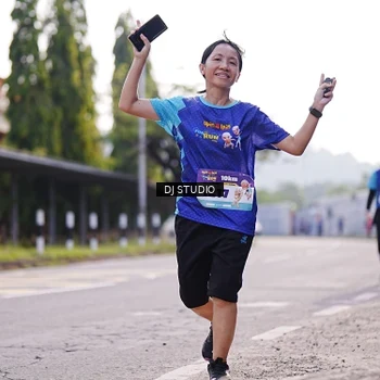 Runner Photo 8387111