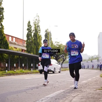 Runner Photo 8387116