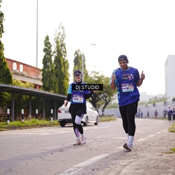 Runner Photo 8387122