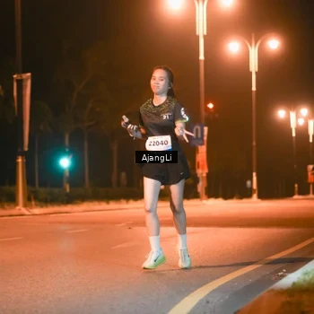 Runner Photo 8387126