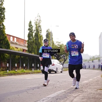 Runner Photo 8387135