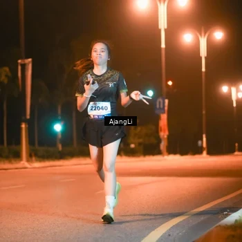 Runner Photo 8387143