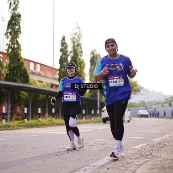 Runner Photo 8387144