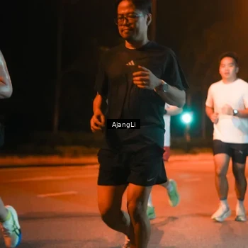 Runner Photo 8387156