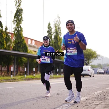 Runner Photo 8387159