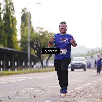 Runner Photo 8387176