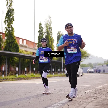 Runner Photo 8387180