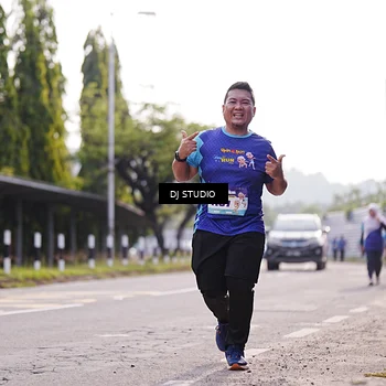 Runner Photo 8387185