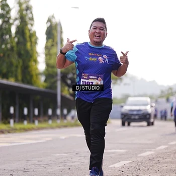 Runner Photo 8387199