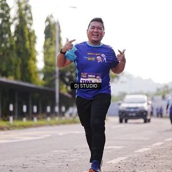 Runner Photo 8387206