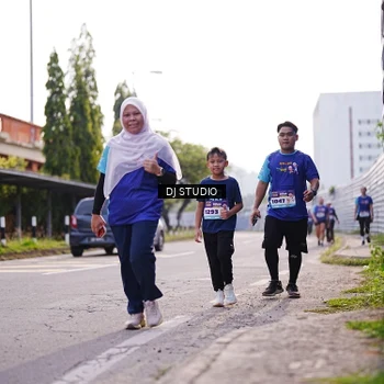 Runner Photo 8387224