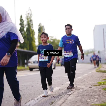 Runner Photo 8387244