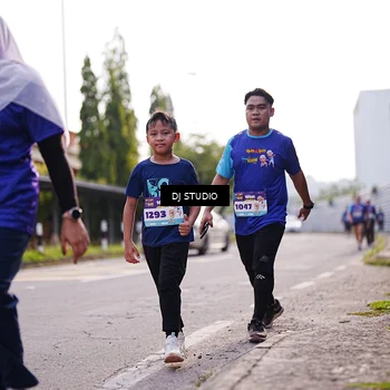 Runner Photo 8387251