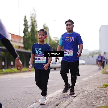 Runner Photo 8387256