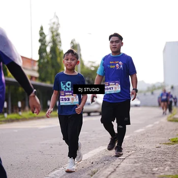 Runner Photo 8387260