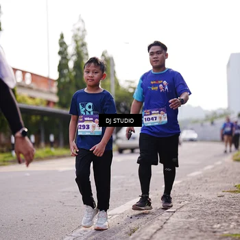 Runner Photo 8387265