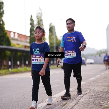 Runner Photo 8387267