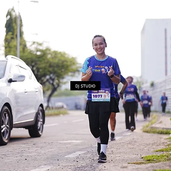 Runner Photo 8387279