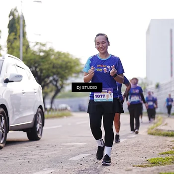 Runner Photo 8387287